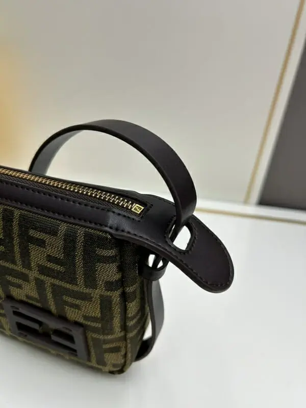 fendi aaa qualite mini sac a main pour femme s_12474554